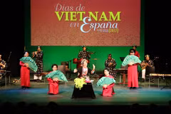 Spectacle artistique en l'honneur de la Journée du Vietnam en Espagne 2017. Photo: VNA