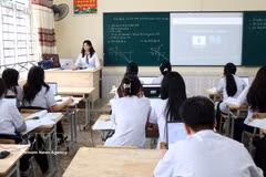 Un cours intégrant l'IA au collège Chu Van An, dans la commune de Kim Bang, province de Ninh Binh. Photo : VNA