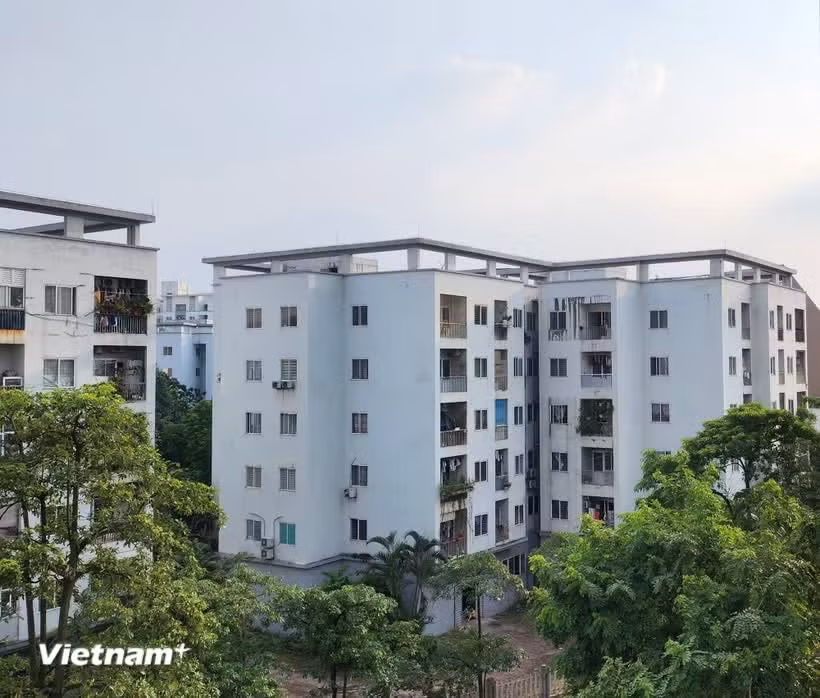 Face à la forte hausse des prix de l'immobilier, l'accession à la propriété reste hors de portée pour une grande partie des travailleurs. Photo: VietnamPlus