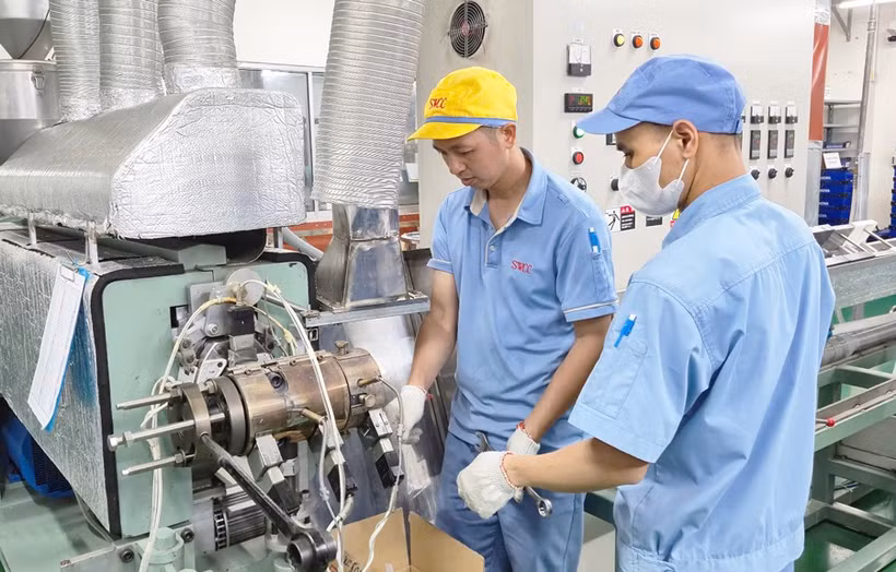 Fabrication de composants chez SWCC Showa Vietnam. Photo : hanoimoi.vn