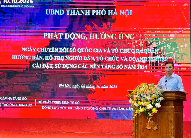 Le vice-président du Comité populaire municipal, Hà Minh Hai lors de l'événement. Photo: thanglong.chinhphu.vn