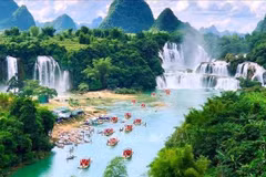 La cascade de Ban Gioc est un site patrimonial situé dans le géoparc mondial UNESCO Non Nuoc Cao Bang. Photo : VNA