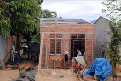 Le district de Kon Ray (province de Kon Tum) oeuvre à éliminer les maisons précaires et délabrées. Photo : VNA