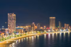 Quy Nhon a besoin d'un nouvel élan pour développer son économie nocturne. Photo : VNA