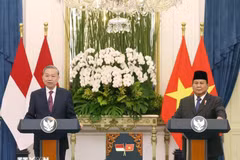 Le secrétaire général du PCV, To Lam, et le président indonésien, Prabowo Subianto, s'adressent à la presse. Photo : VNA