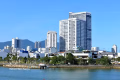 De nombreux projets immobiliers d'appartements sont en cours de développement à Da Nang. Photo : VNA