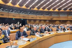 L’ambassadeur Vu Le Thai Hoang, chef de la Mission permanente du Vietnam auprès des Nations unies et des organisations internationales à Vienne, s'exprime lors de l'événement. Photo: VNA