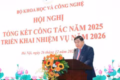 Le vice-Premier ministre Nguyen Chi Dung prononce un discours lors de la conférence. Photo: VGP