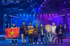 Les représentants vietnamiens de Team Fancy United Esports lors de l’APAC Predator League 2026. Photo : VNA