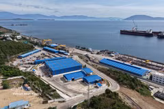 Vue aérienne d'une partie de la Zone économique de Van Phong, dans la province de Khanh Hoa. Photo : VNA