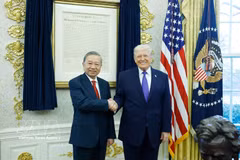 Le secrétaire général du Parti communiste du Vietnam, To Lam, et le président américain Donald Trump. Photo : VNA