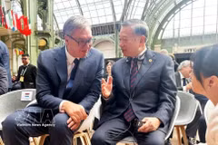Le secrétaire général du Parti et président vietnamien To Lam et le président serbe Aleksandar Vucic. Photo : VNA